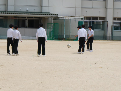 P1002945