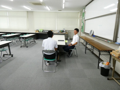 P1002958