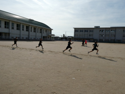 P1007571